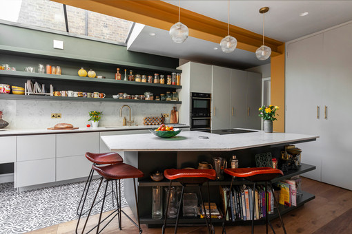 Sunshine & Studio | Steven Andrews Bespoke