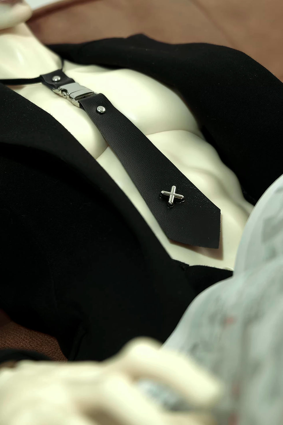 Thumbnail: Tie by S.J