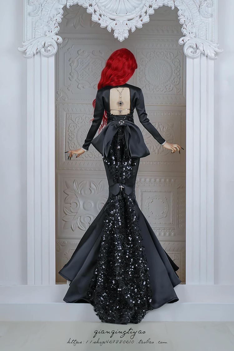 Thumbnail: Holy (Female) by Q.Q.T.Y