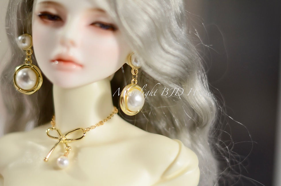 Thumbnail: Dec ONE OFF Earrings (Single) by Moon