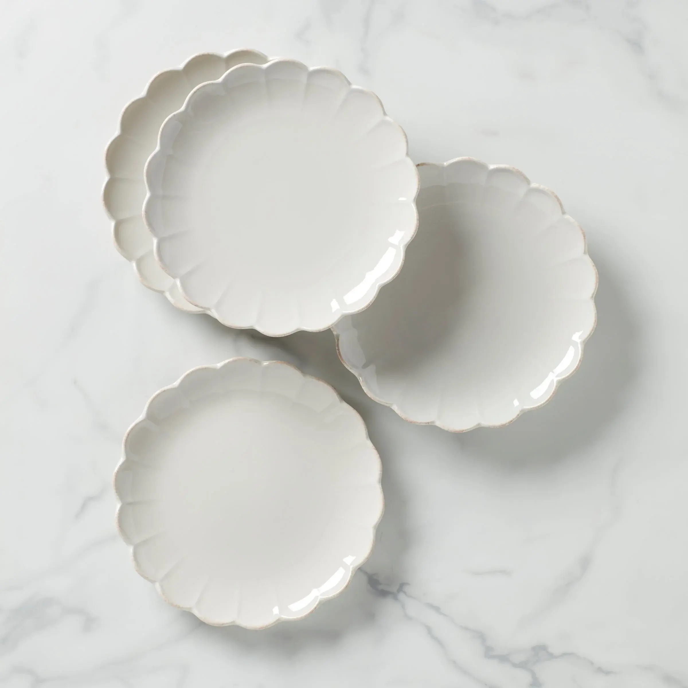 French Perle Scallop Accent Plates - Set of 4