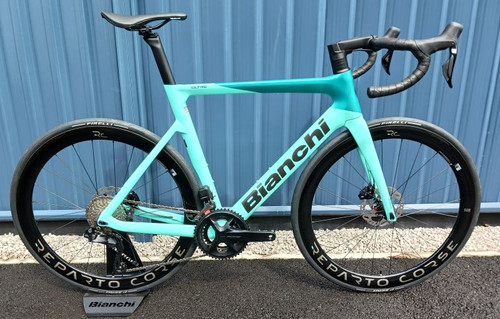 ビアンキBIANCHI OLTRE RACE 2024 Bianchi Oltre Race 105 Di2 2024 | Bianchi Bikes