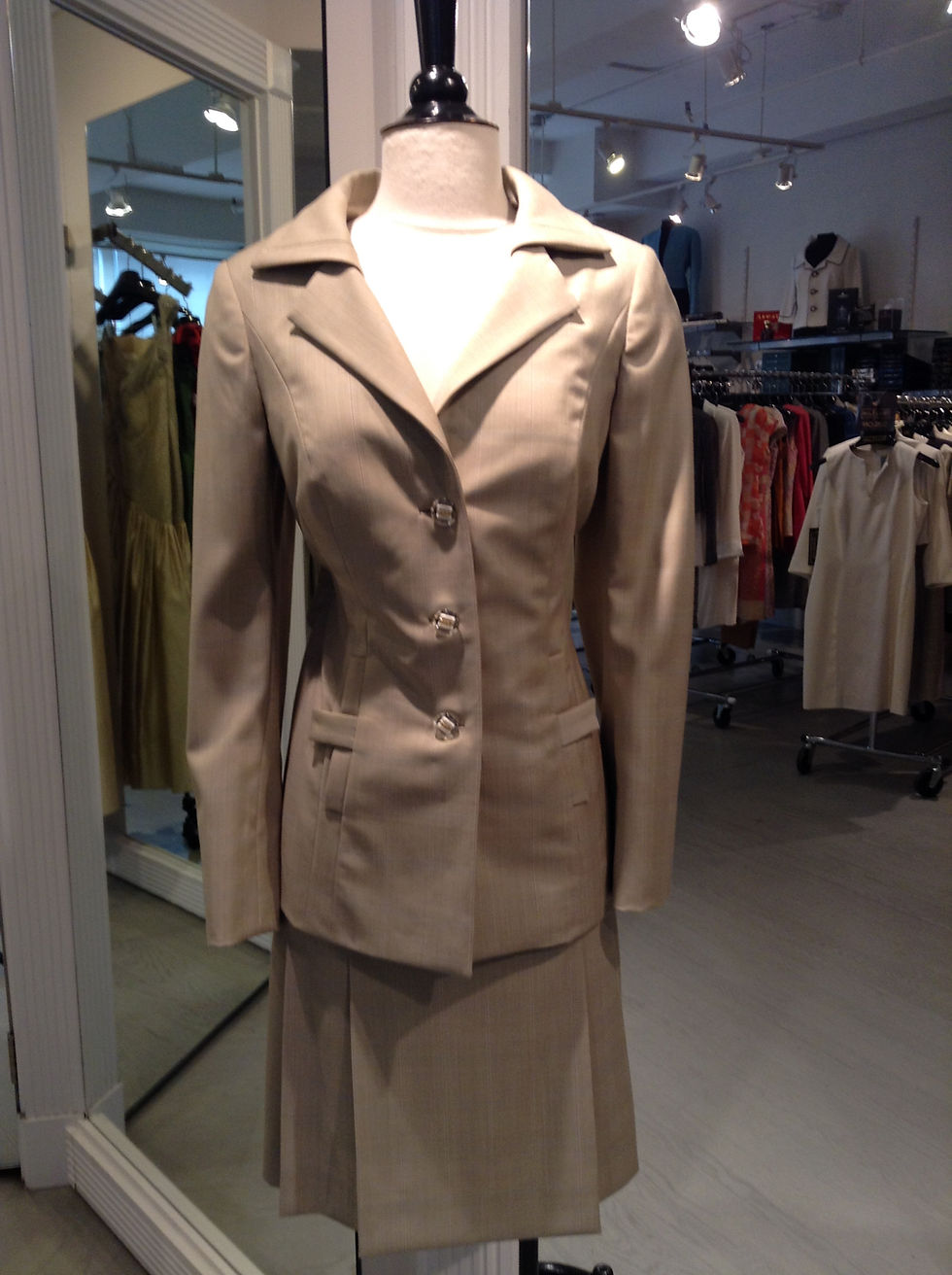 Thumbnail: Overlapping Collar 3 Button Jacket