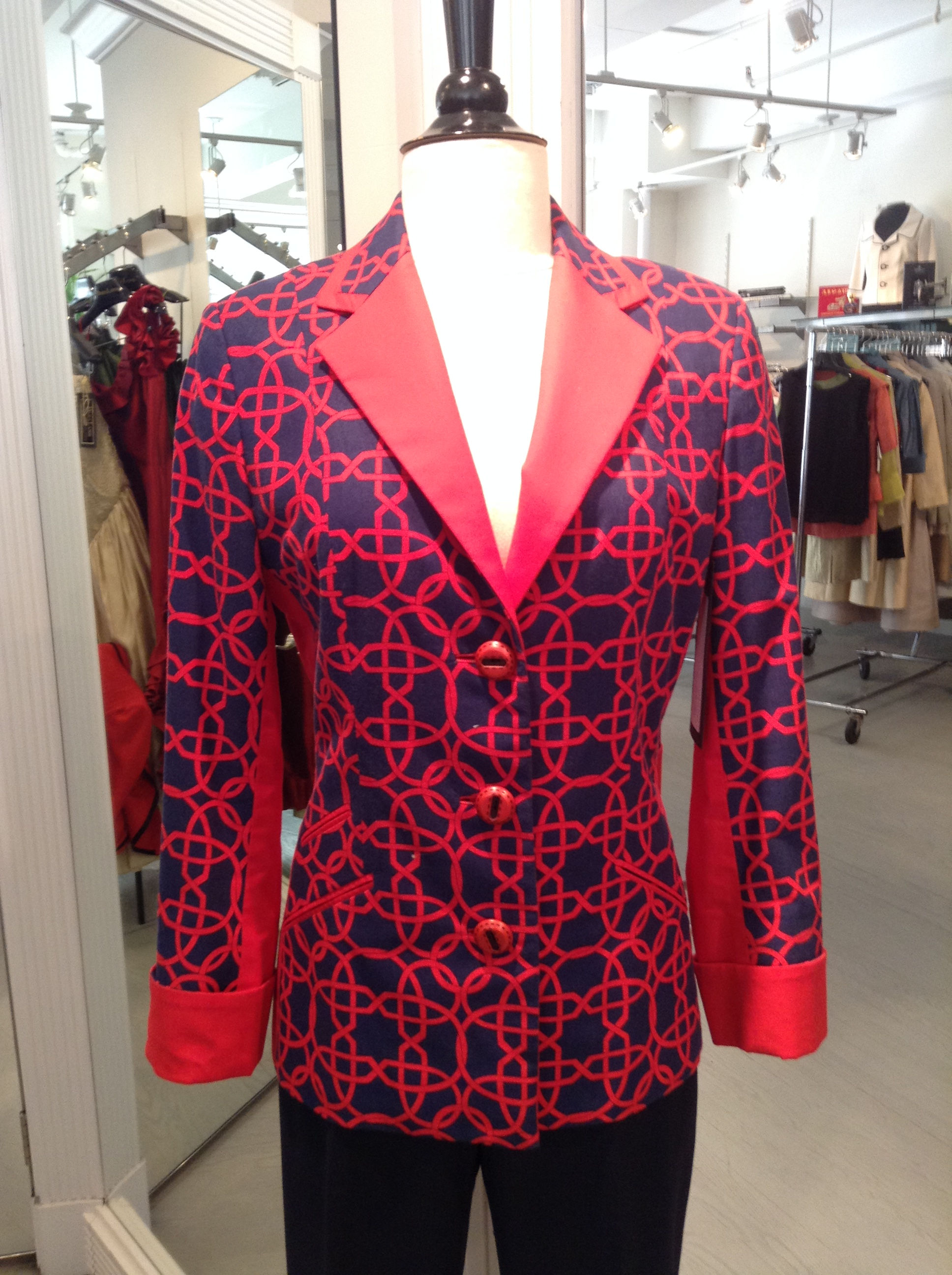 Notched Collar 3 Button Jacket