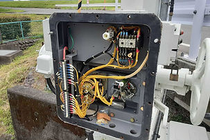 電動水門マイクロスイッチ取替え工（落雷破損）