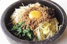 石焼きビビンバ