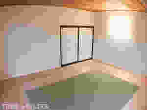 和室 入口付近 全体 夜