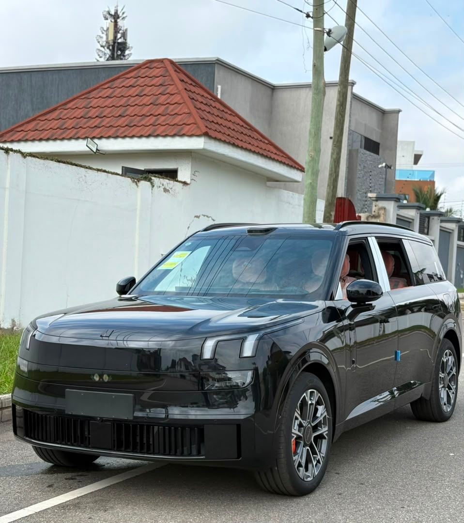 Lynk & Co 900 2025model