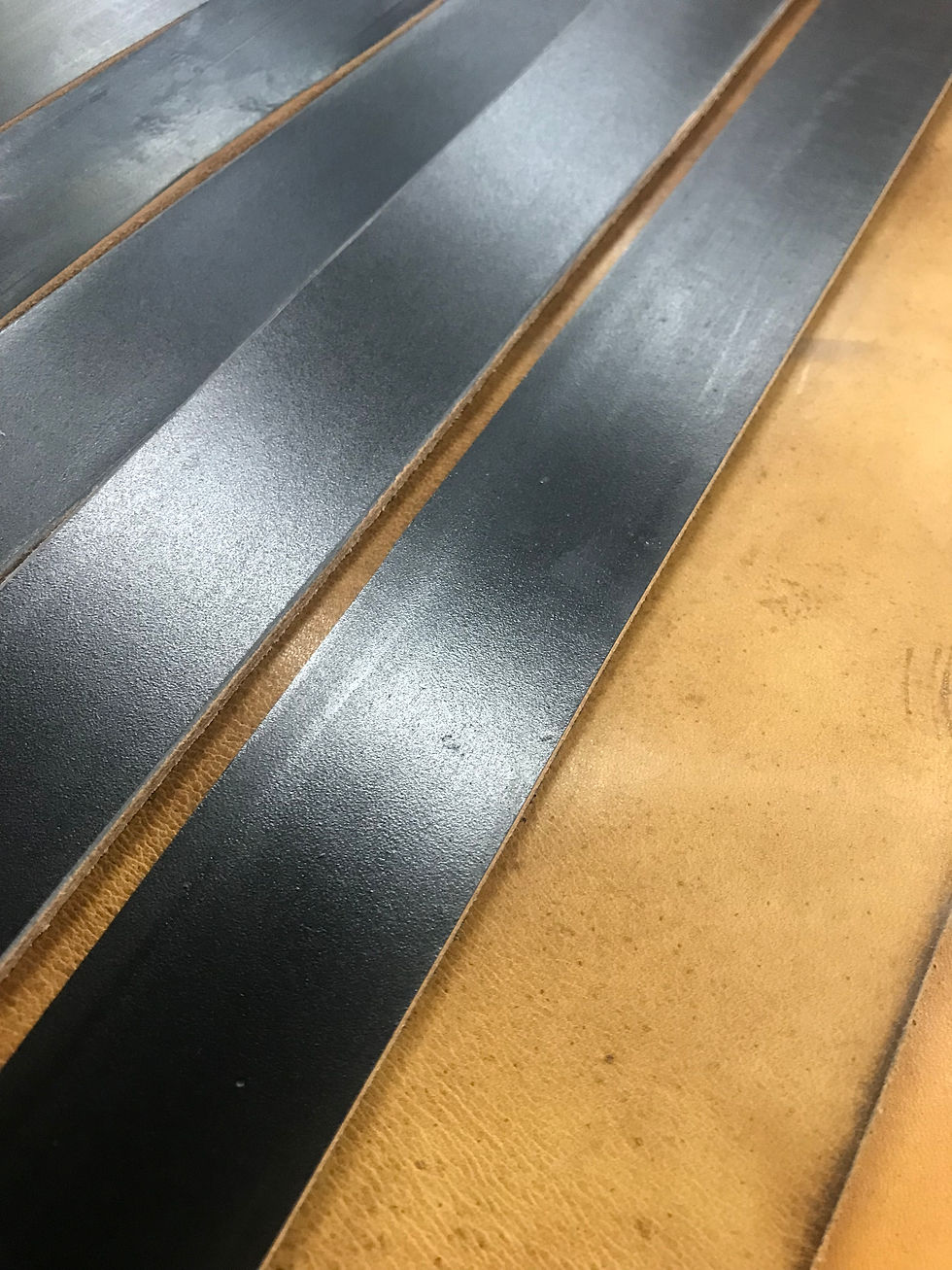 Miniaturbild: 2te Wahl Schlichte Eleganz schwarz 4cm