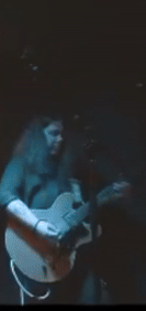 sivlisneakyvid-ezgif.com-crop.gif