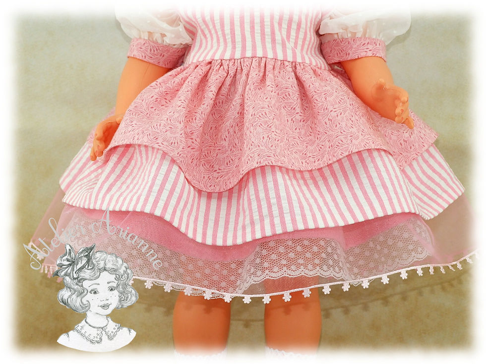 Miniature : Pièce unique - tenue Capucine de la série "Les Parisettes"
