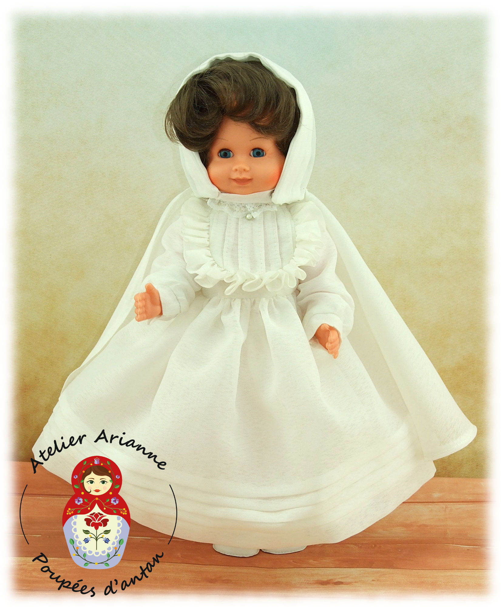 Mai 1972 Tenue pour poupée 31 cm