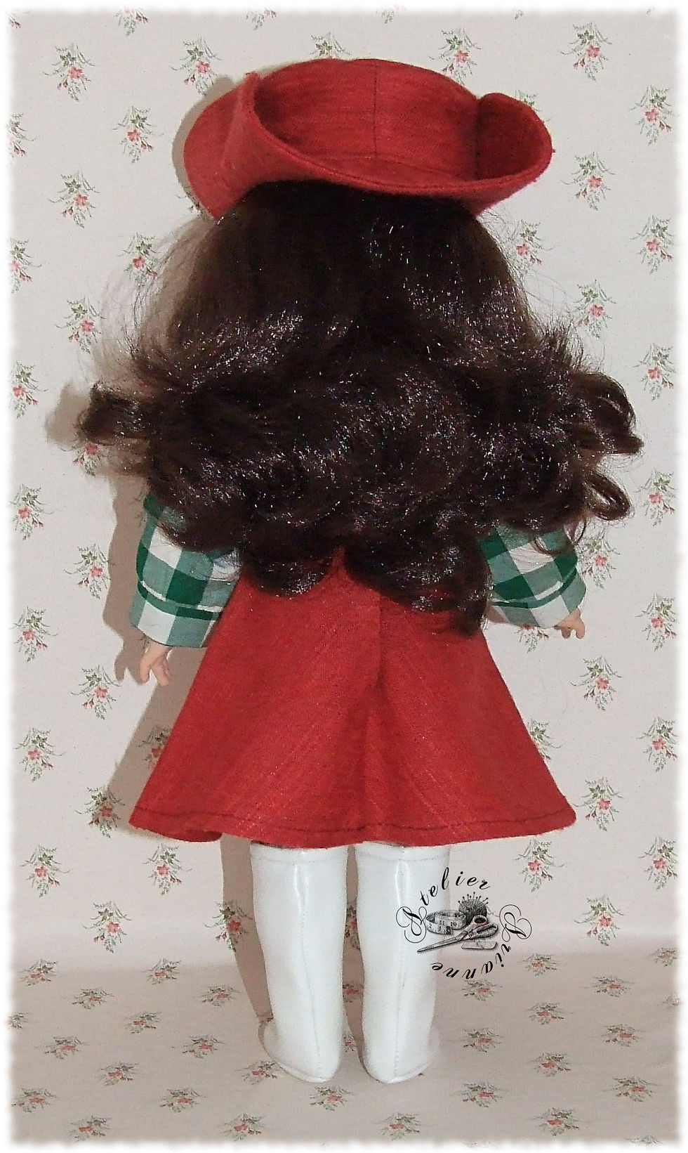Miniature : Tenue Françoise ou Marie-Françoise  Février 1975