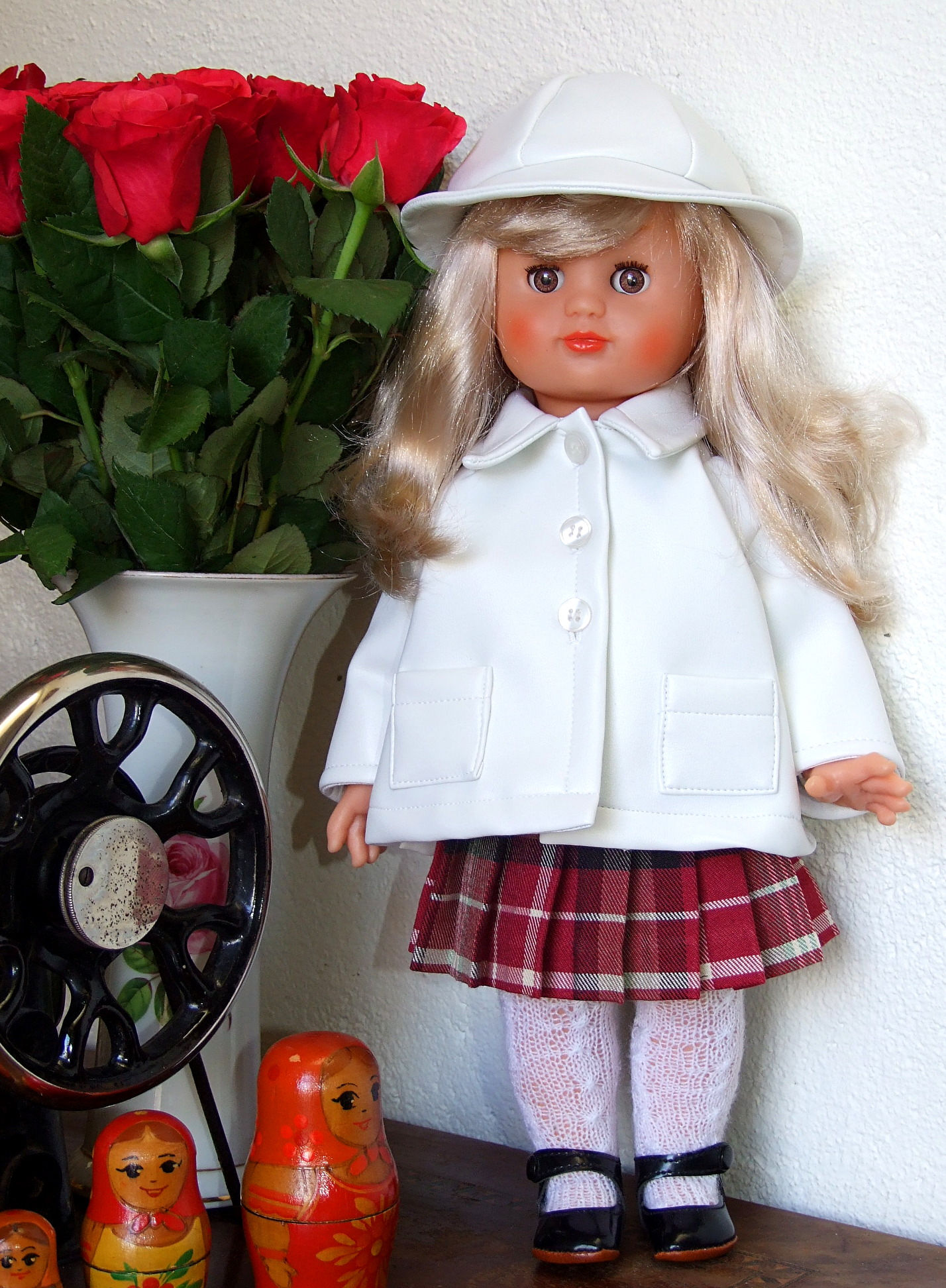 Tenue pour poupée Emilie Septembre 1954