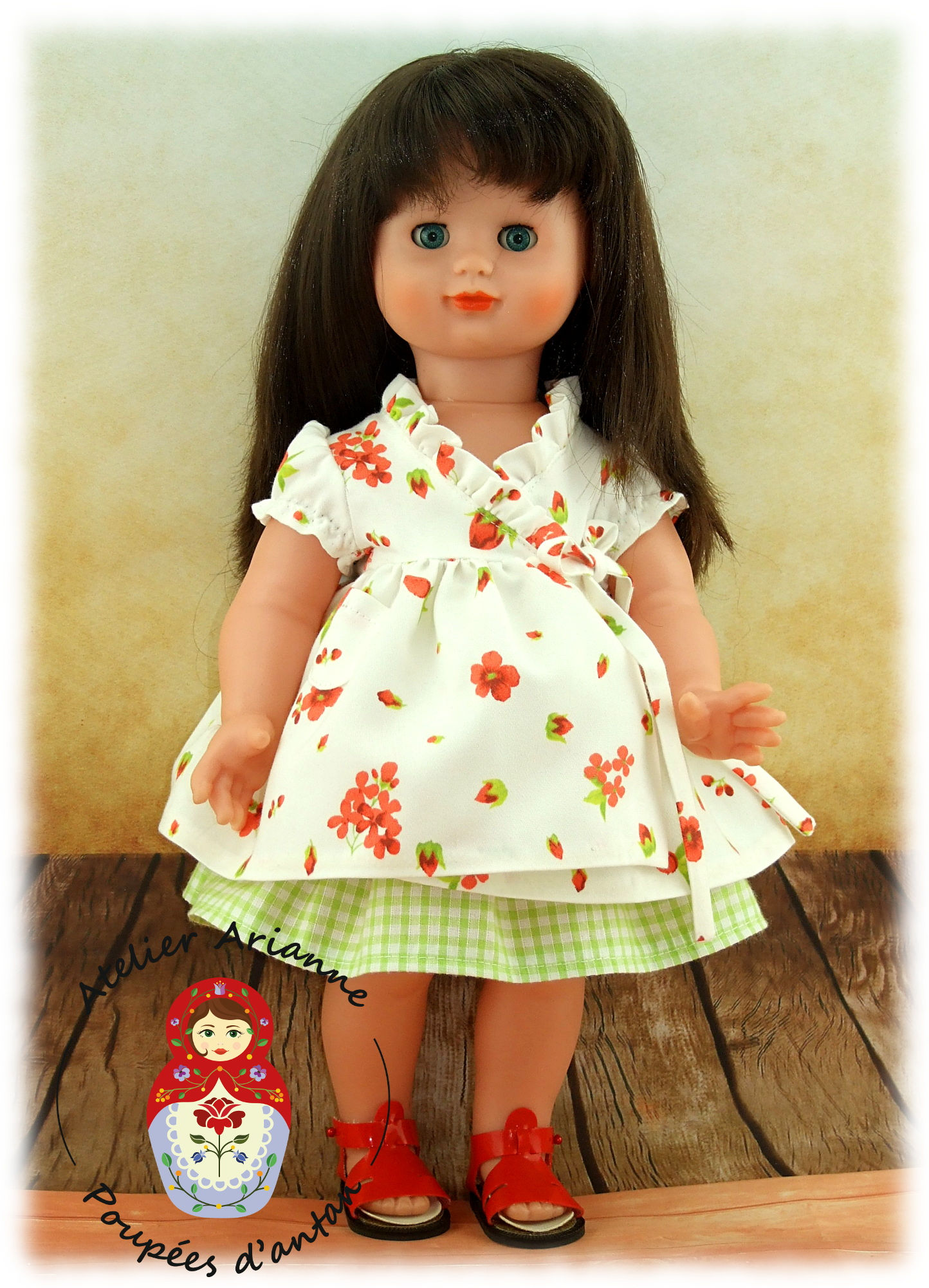 Juillet 2000 Tenue pour poupée Emilie de Modes et Travaux