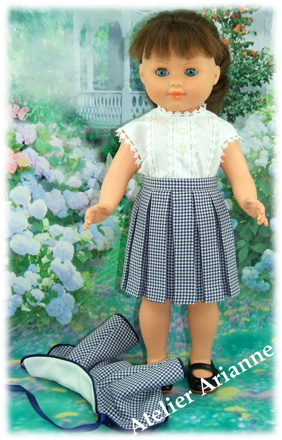Miniature : Tenue pour poupée Françoise , Francette de Modes et Travaux Mai 1957