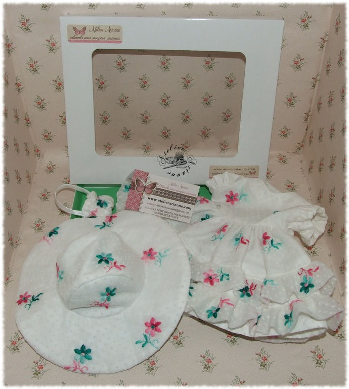 Miniature : Commande pour Monique Tenue pour poupée Françoise Modes et Travaux Juillet 1952