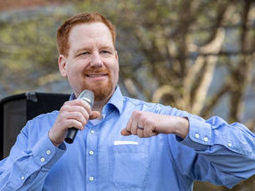 Episode 252 - Gabe Howard, Mental Health Speaker, Writer & Activist