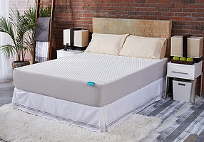 Luma_Mattress_Lifestyle_1_8ad3c7b5-83e3-4a33-957a-b964a25754b1_1800x1800.jpg