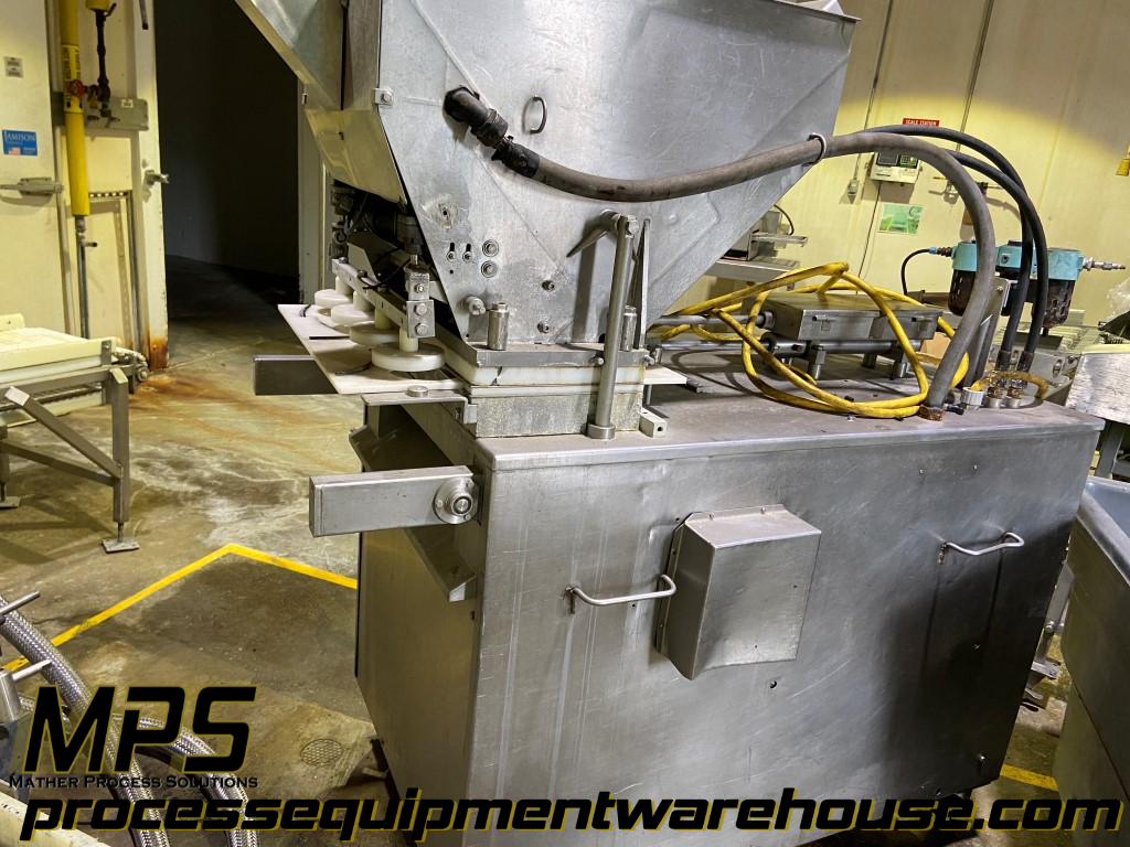 Koppens/CFS/Gea VM-400 Forming machine