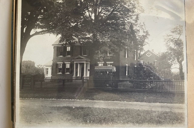 Mather Homestead circa 1915 showing building in back