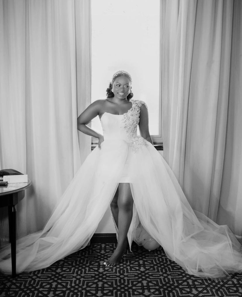 Thumbnail: New Arrival Short Bridal Wedding Dress One   Shoulder Crystals Beaded Mini Lengt