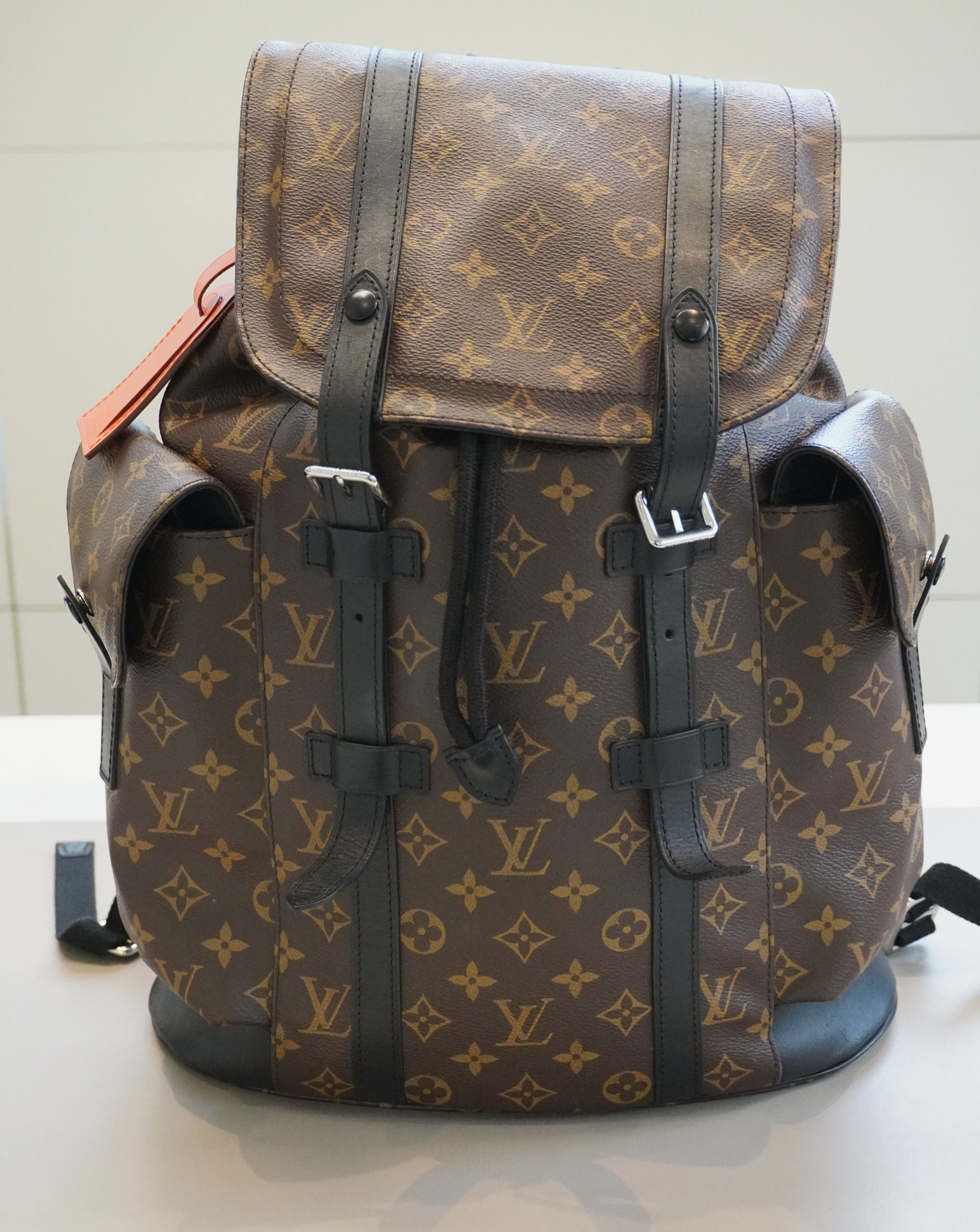 Louis Vuitton" Christopher "