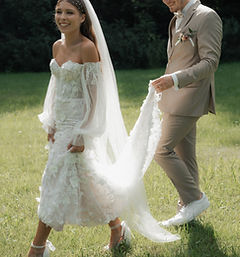 svatební focení novomanželů při západu slunce