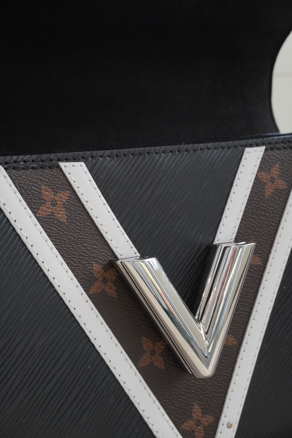 Miniature : Louis Vuitton twist