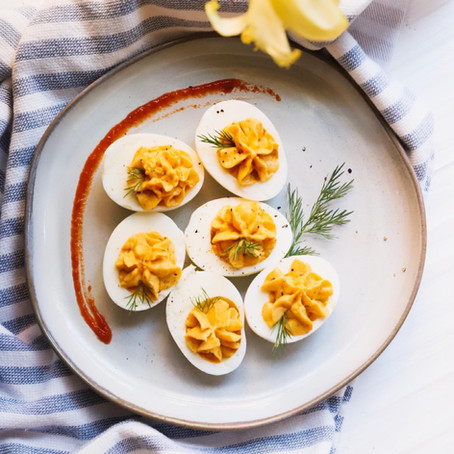 The Best Sriracha Deviled Eggs