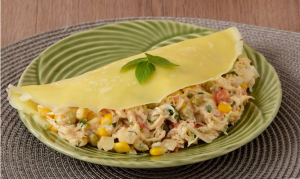 crepioca com frango desfiado e cream cheese