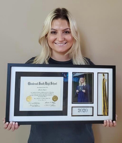 Michelle Figura
The Seal of Biliteracy Award