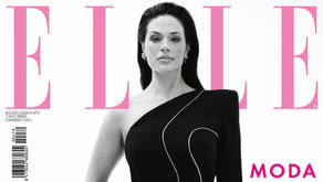 Ashley Graham ( @ashleygraham ) risplende sulla cover di Elle Spagna del mese di agosto, indossando uno degli abiti iconici della collezione FW26 Shape Of Joy di Marina Rinaldi. 