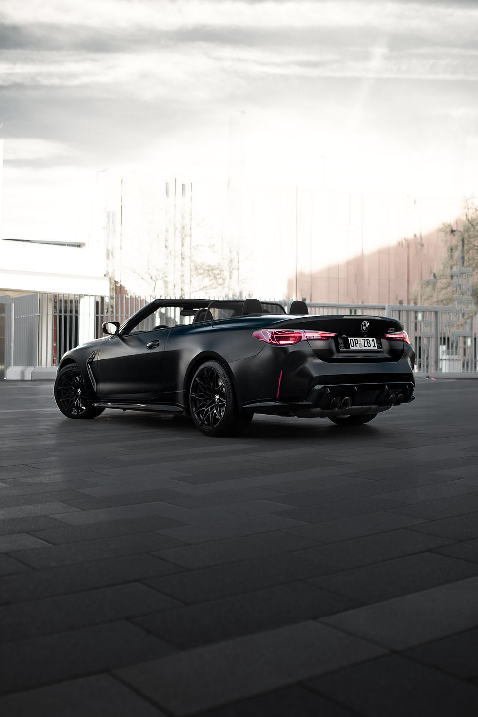 BMW M4 Cabrio mieten in Köln, Düsseldorf & Leverkusen – exklusiver Sportwagen von ZB-Rental