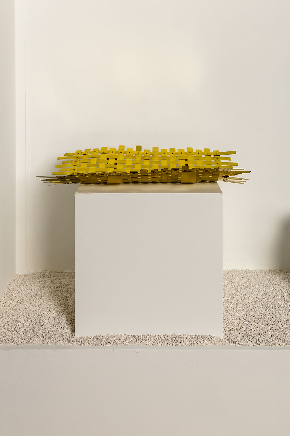 Objeto/Centro de Mesa Ânima Latão