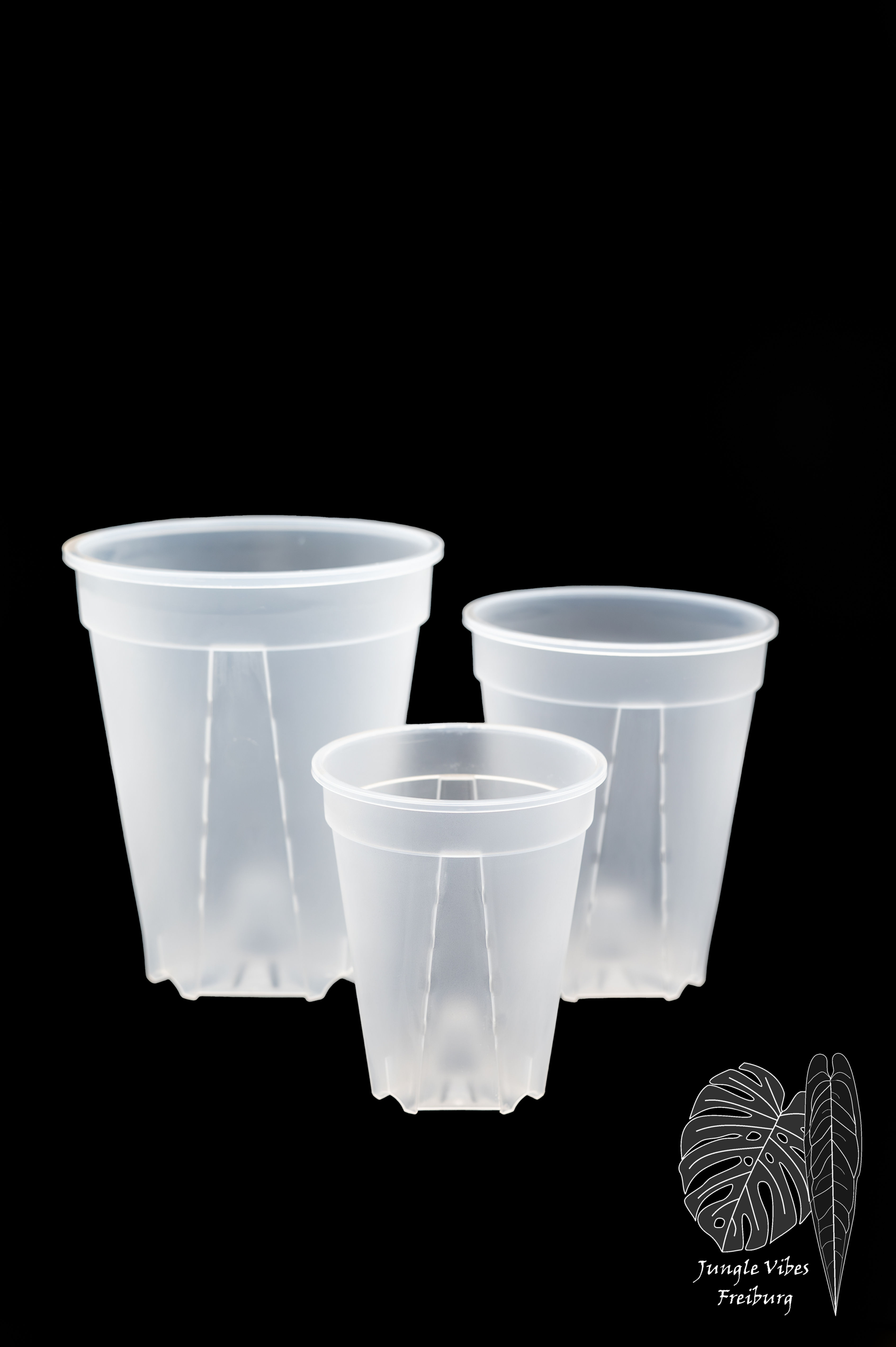 Runde Pflanztöpfe mit Belüftungsschlitzen - trüb