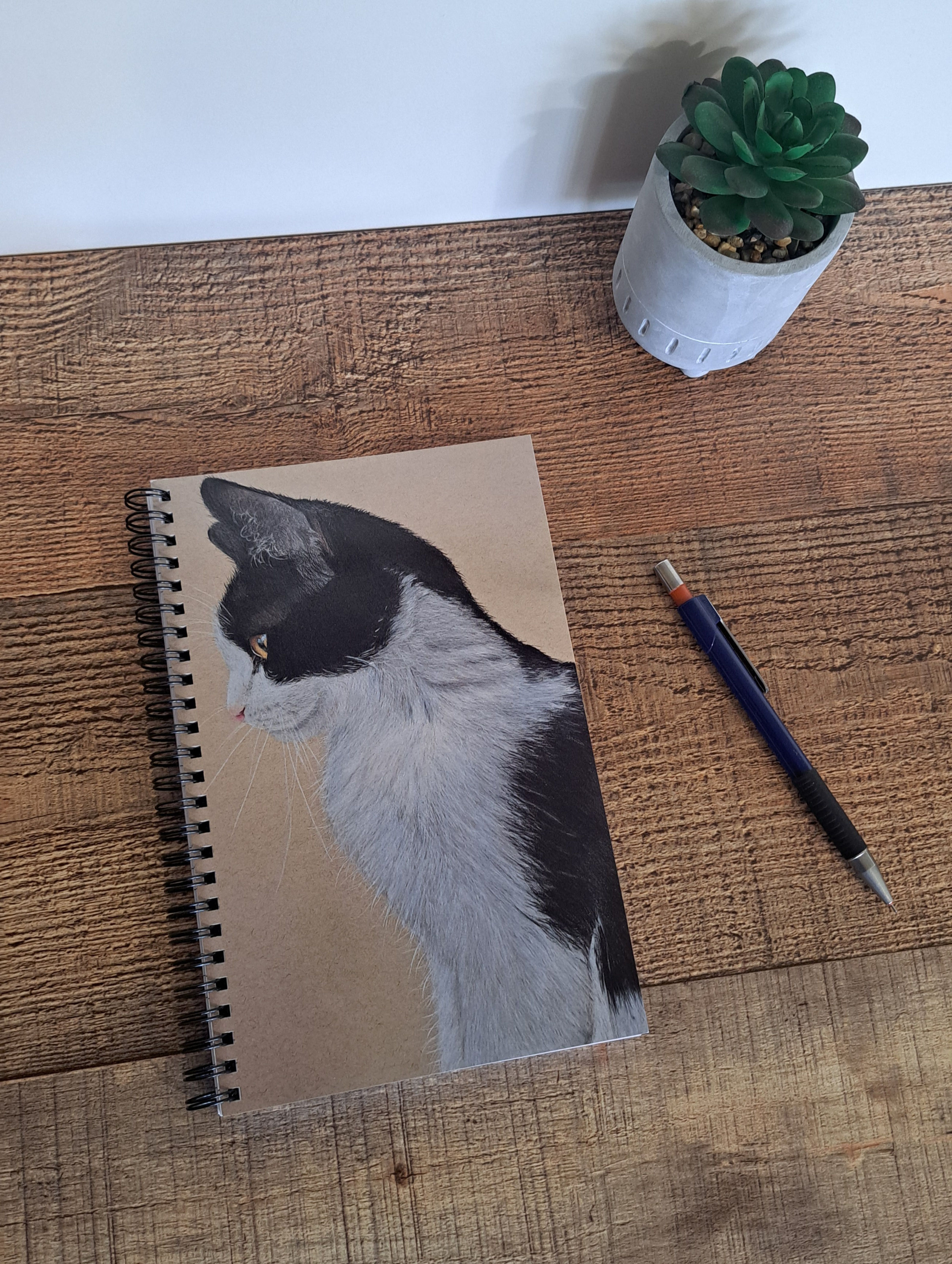 Notebook - 'Loki'