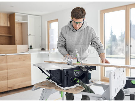 Pourquoi l’assurance décennale est essentielle pour les poseurs de cuisine