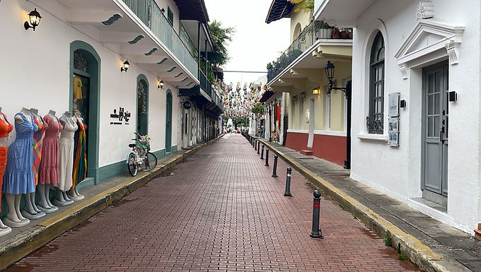 Why Panama City is a Great Place to Live and Retire: Cost, Safety & Lifestyle