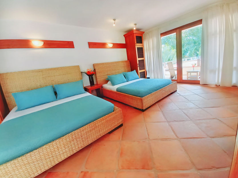Flexible living and sleeping area inside Zafiro beachfront studio apartment
