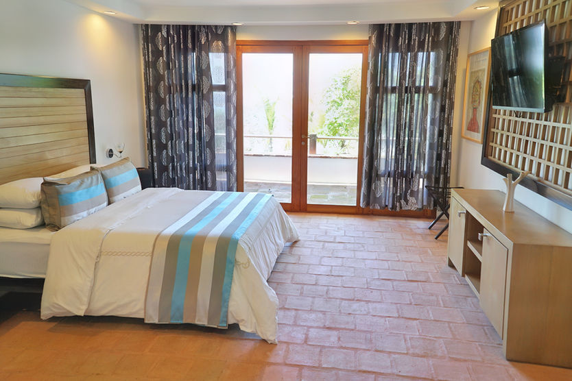 Main bedroom in Esmeralda beachfront apartment in Los Destiladeros