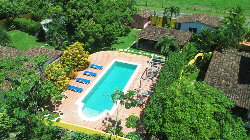 Tropical income property with pool and apartments on Panama’s Tuna Coast, Azuero Peninsula
