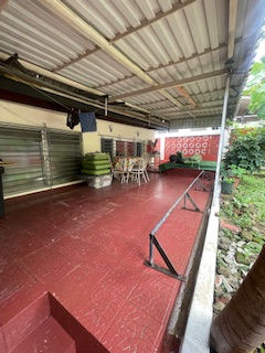 solid and spacious home located in Altos de Betania, one of Panama City’s established residential neighborhoods. With generous interior space, outdoor terraces, and multiple parking spots, this is an ideal home for a large family or anyone seeking comfort, convenience, and excellent value in the capital.