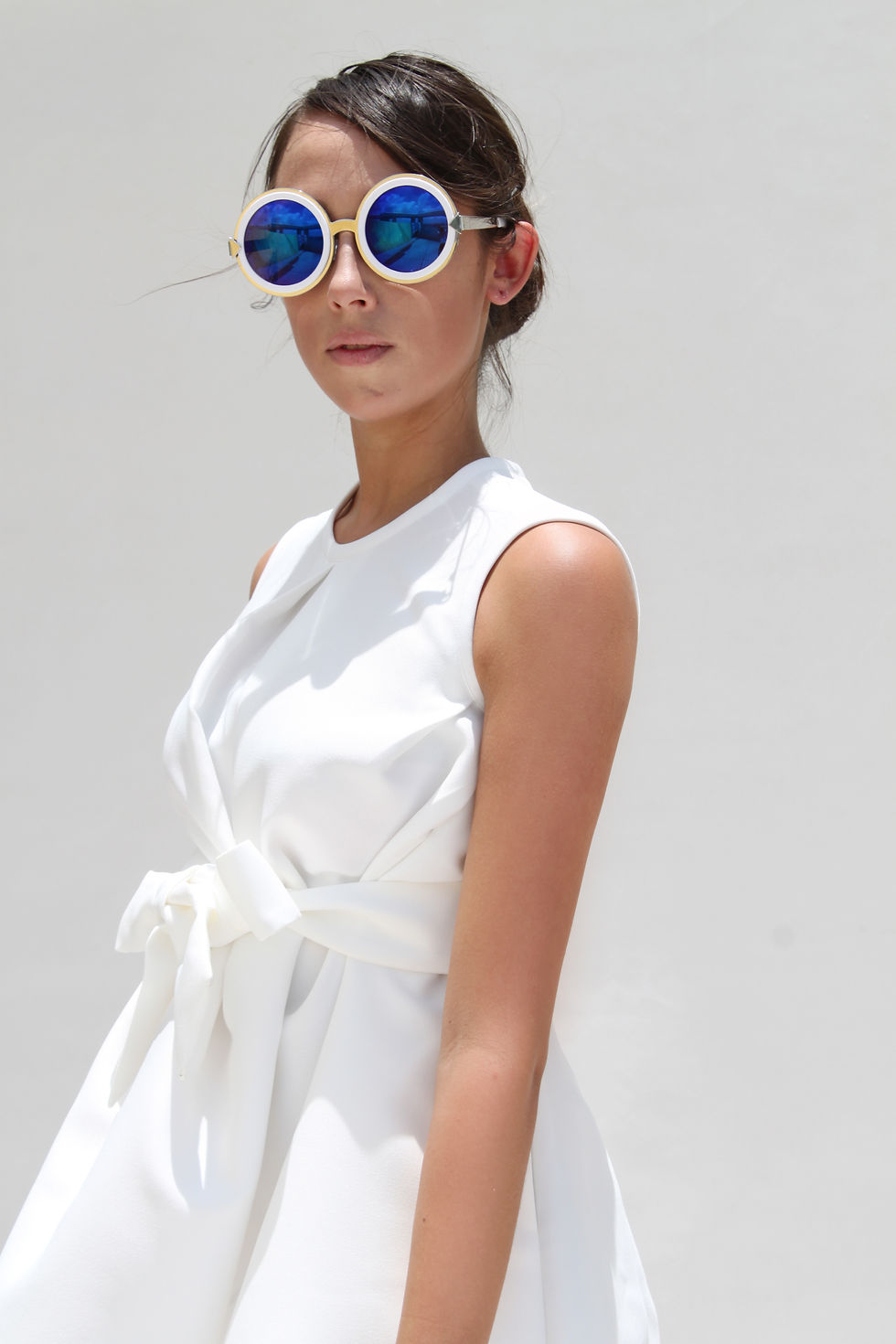 Gather dress with butterfly bow