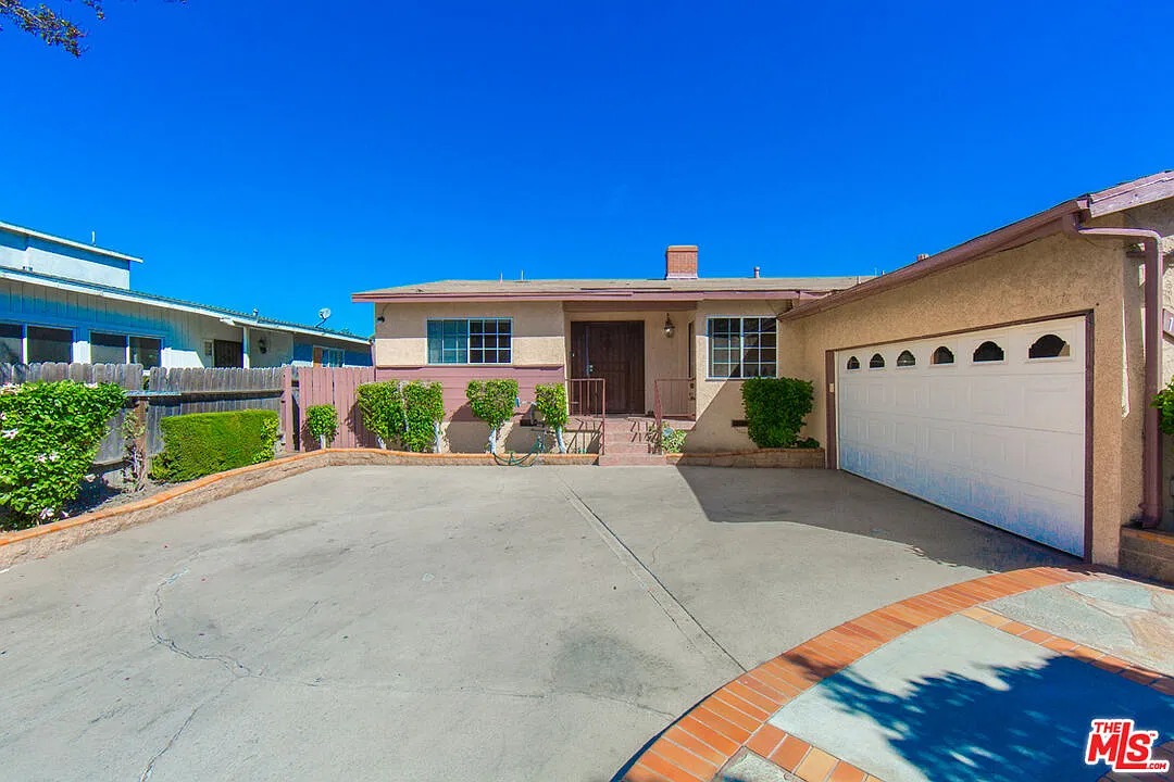 1535 E 102Nd St, Los Angeles, CA 90002.webp