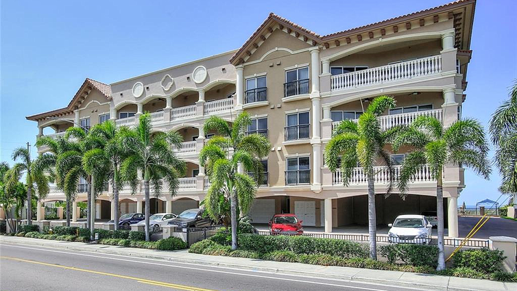 604 Gulf Blvd.png