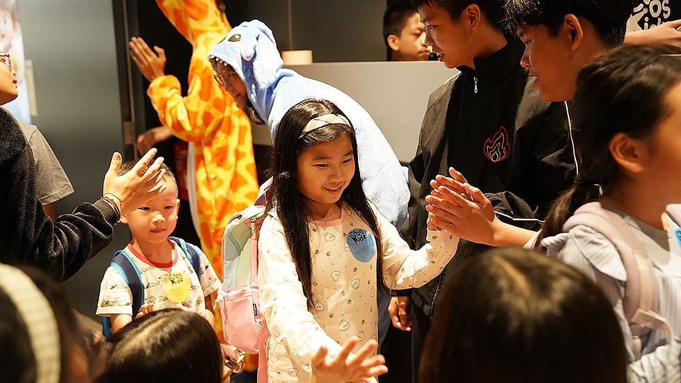 The children were received with a big and warm welcome!
