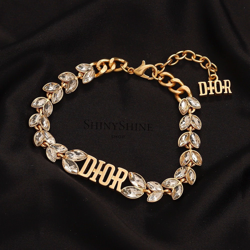 Gourmette Dior letter