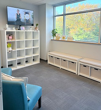 Herself Well & Fit Lounge