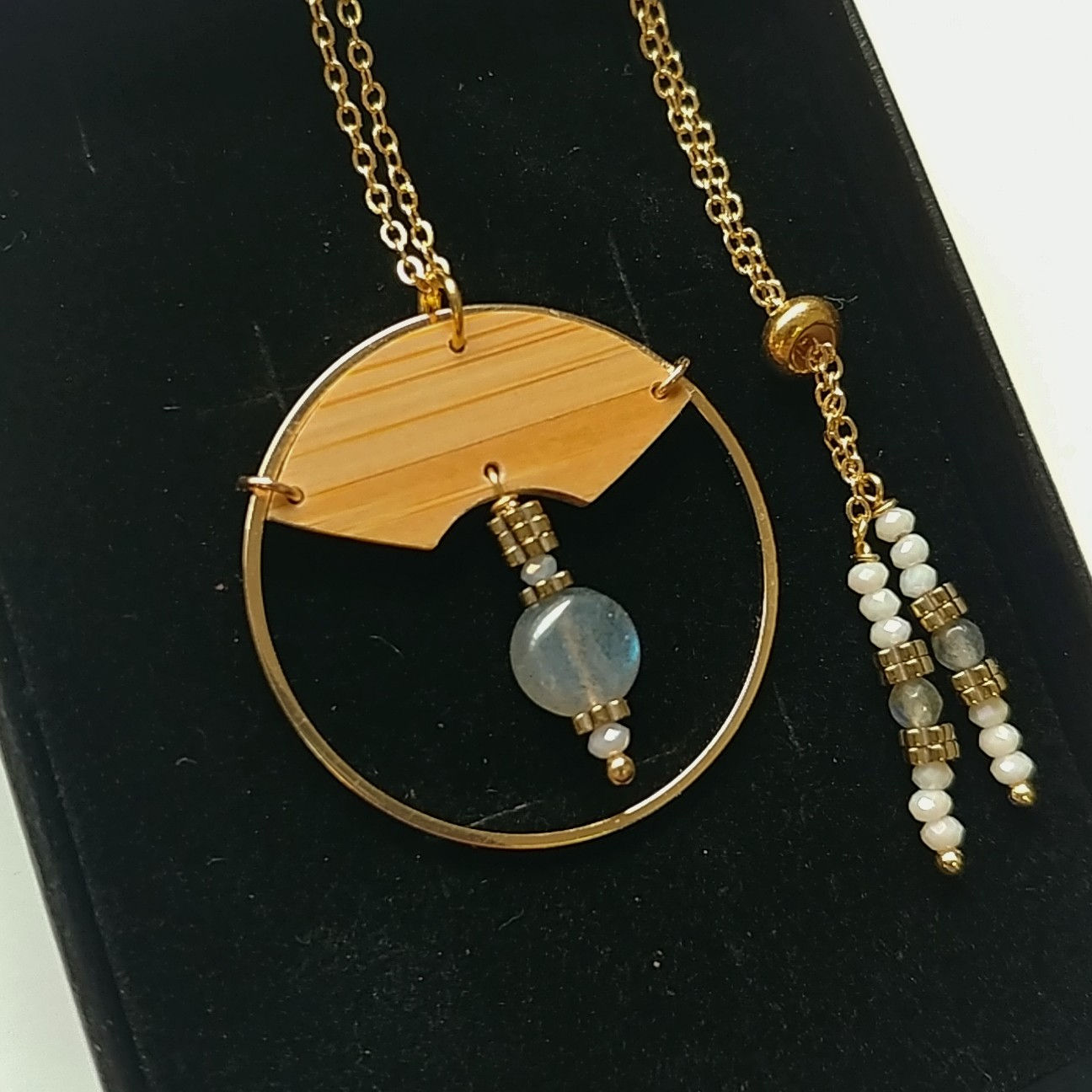 collier ajustable cercle avec labradorite et bambou
